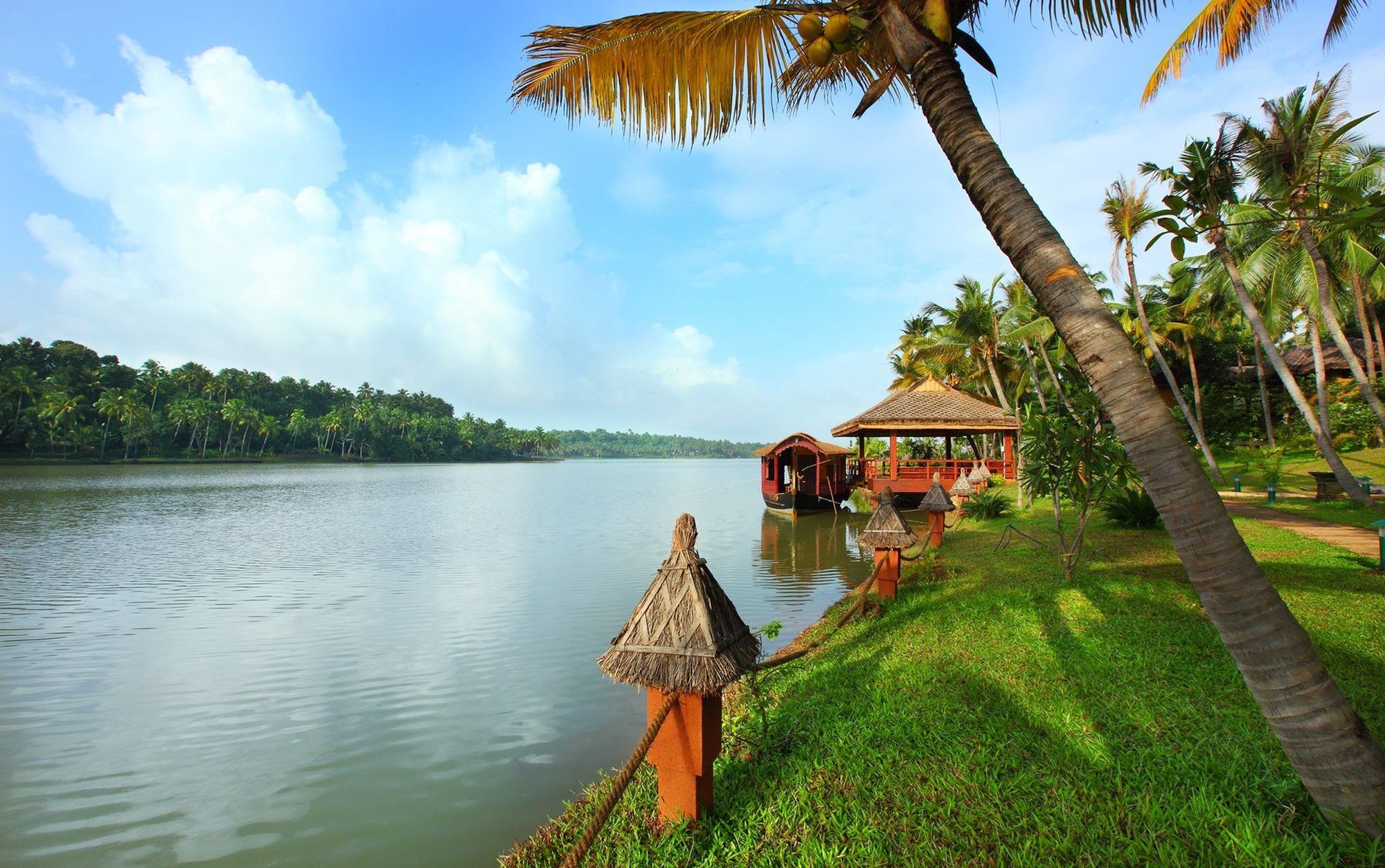 Fragrant Nature Backwater Resort & Ayurveda Spa Kollam Facilidades foto